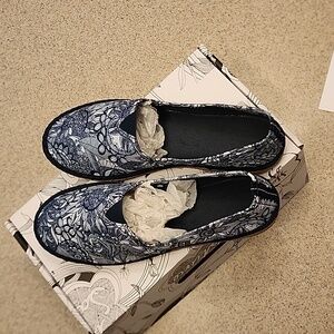 Sakroot Navy and White Espadrilles